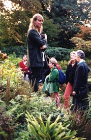 Anke Seegert führte durch den Herrenhäuser Berggarten