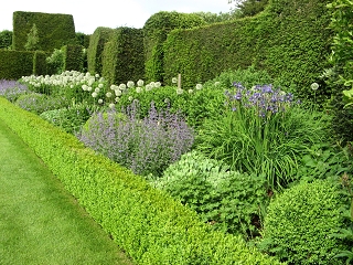 Clinton Lodge Garden