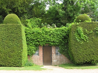 Doddington Place Garden England