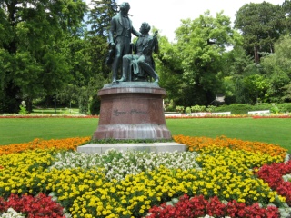 Rosarium Baden bei Wien Lanne Strauss Denkmal